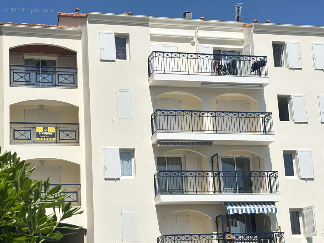 T2 Terrasse 300 m plage - photo 5