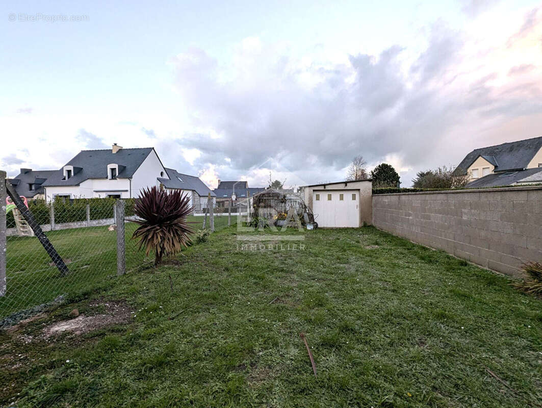 Maison à SAINT-MELOIR-DES-ONDES