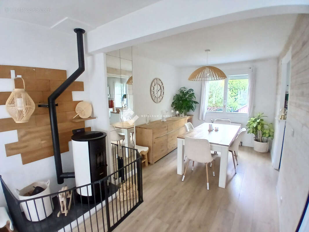 Maison 100 m² à Chelles  - photo 4