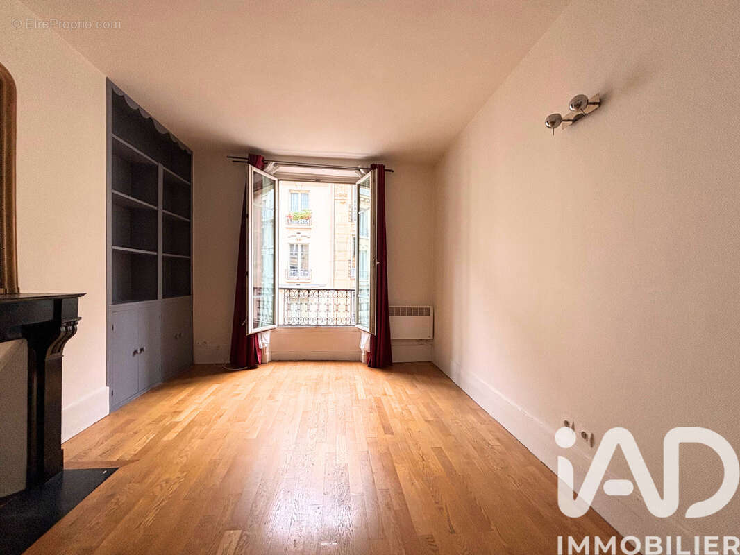 Photo 2 - Appartement à PARIS-10E