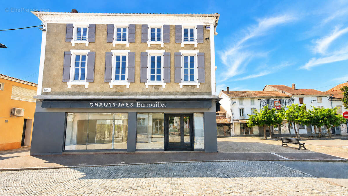 Immeuble de caractère en exclusivité   Centre d’Hagetmau - photo 2