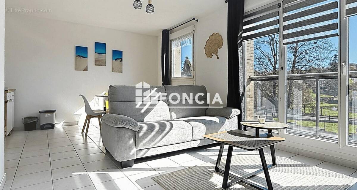 Appartement à SAINT-GEORGES-DES-GROSEILLERS