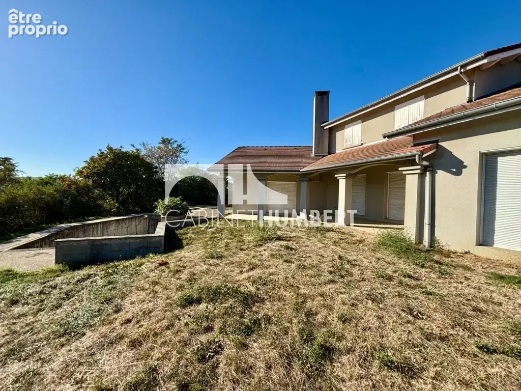 Maison 6 pièces 178 m² à vendre à Saint-Priest-En-Jarez (42270) - photo 2