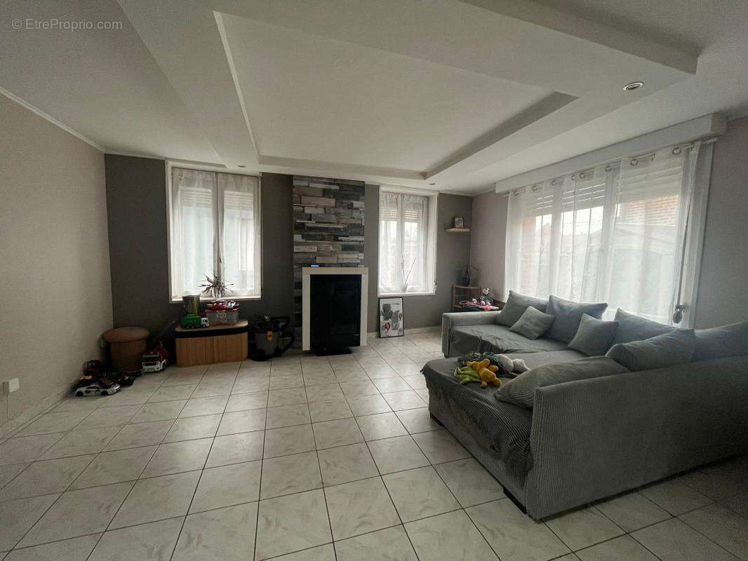 Maison à QUIEVY