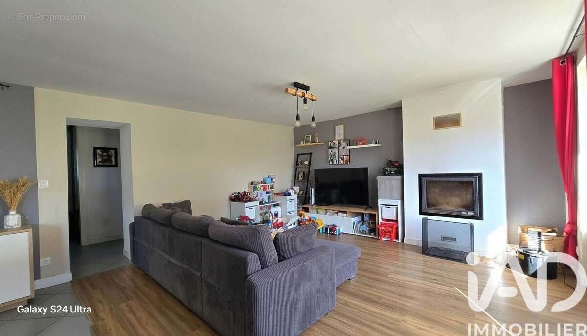 Photo 4 - Maison à SAINT-GEORGES-DE-POISIEUX