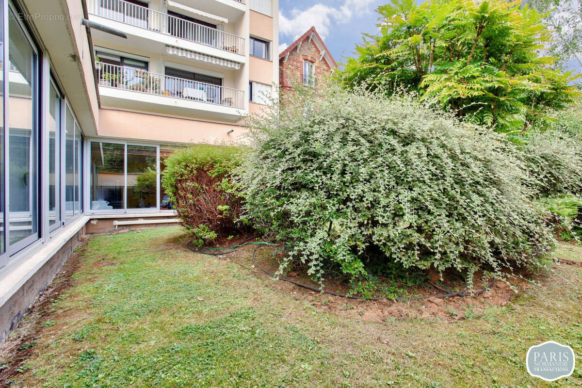Appartement à GARCHES
