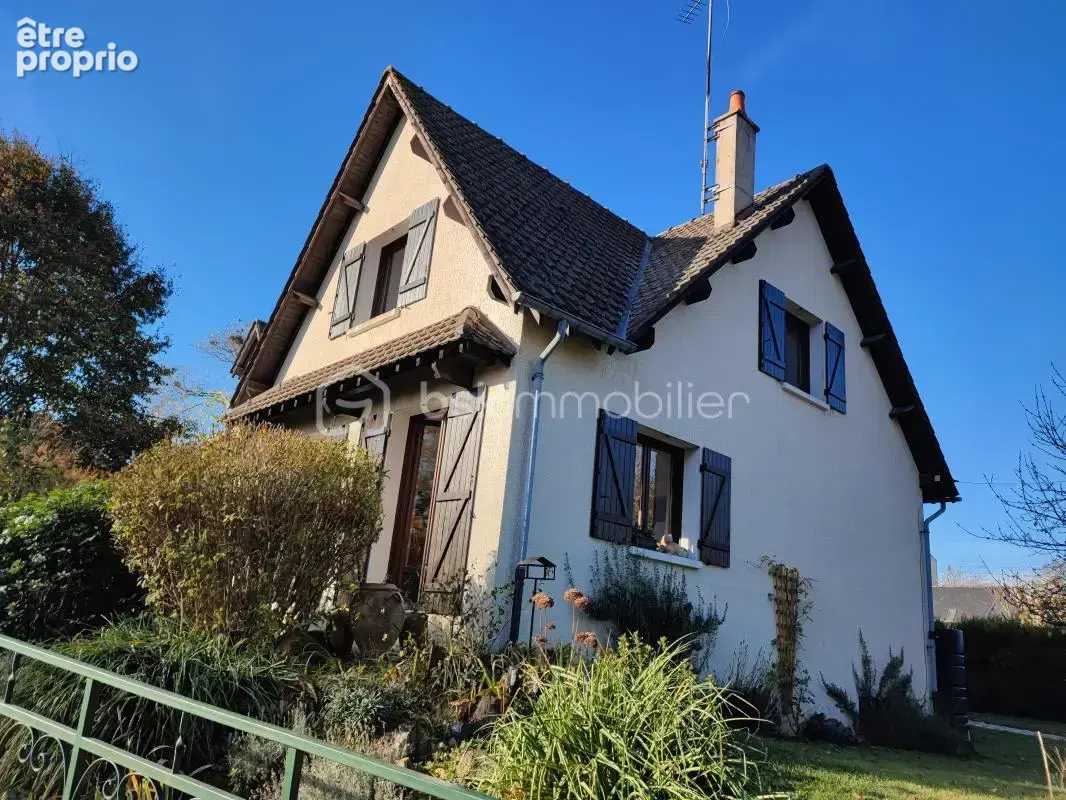 Pavillon sur sous-sol de 184 m² avec jardin et dépendance - photo 17