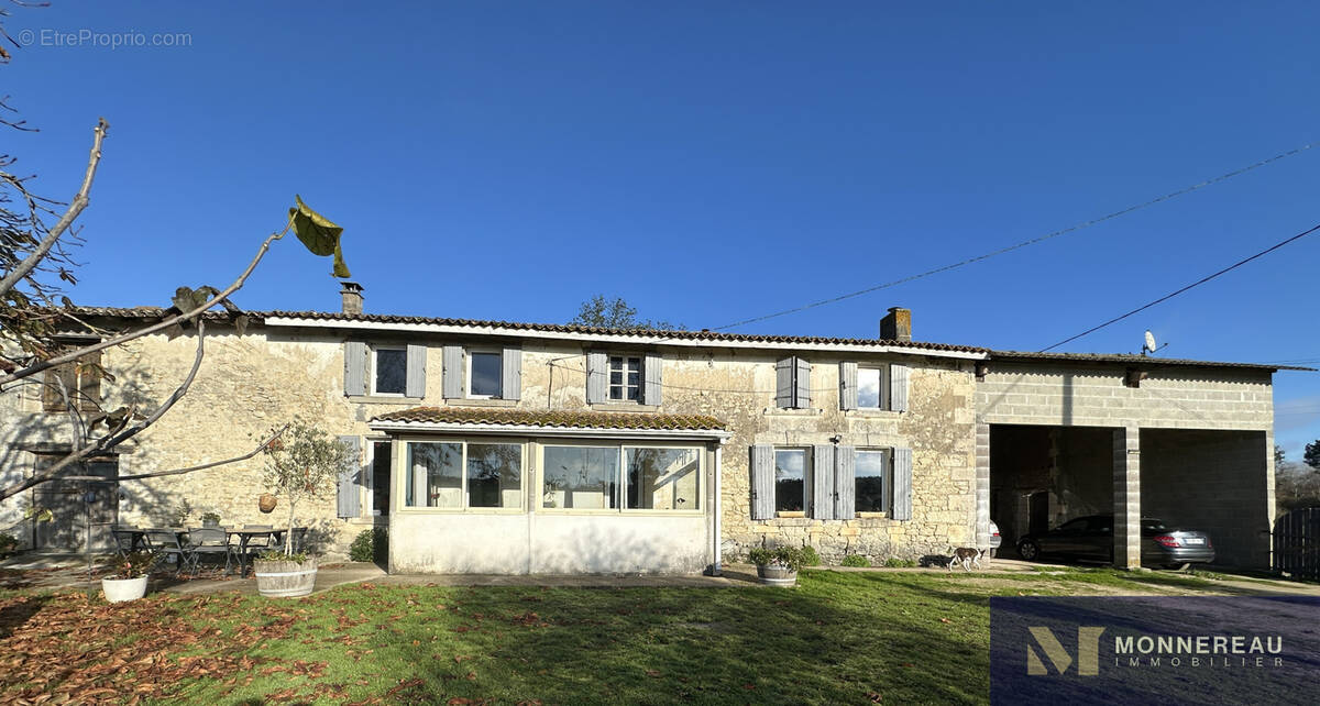 Maison à CONDEON