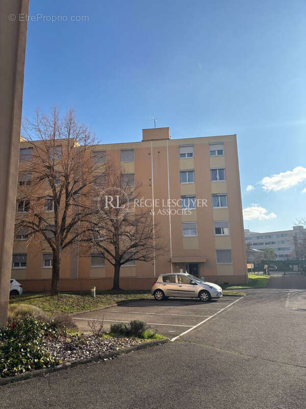 Appartement à VENISSIEUX