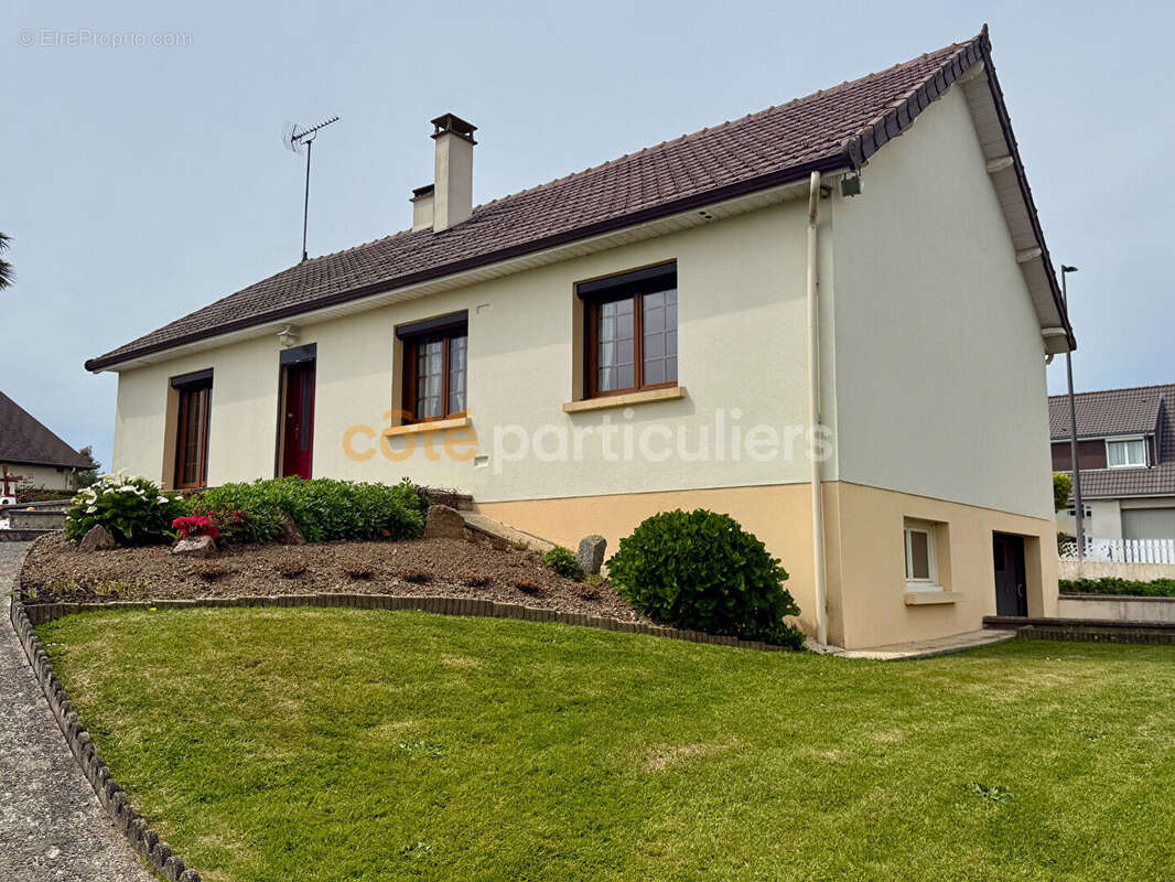 Maison à LA HAYE-PESNEL