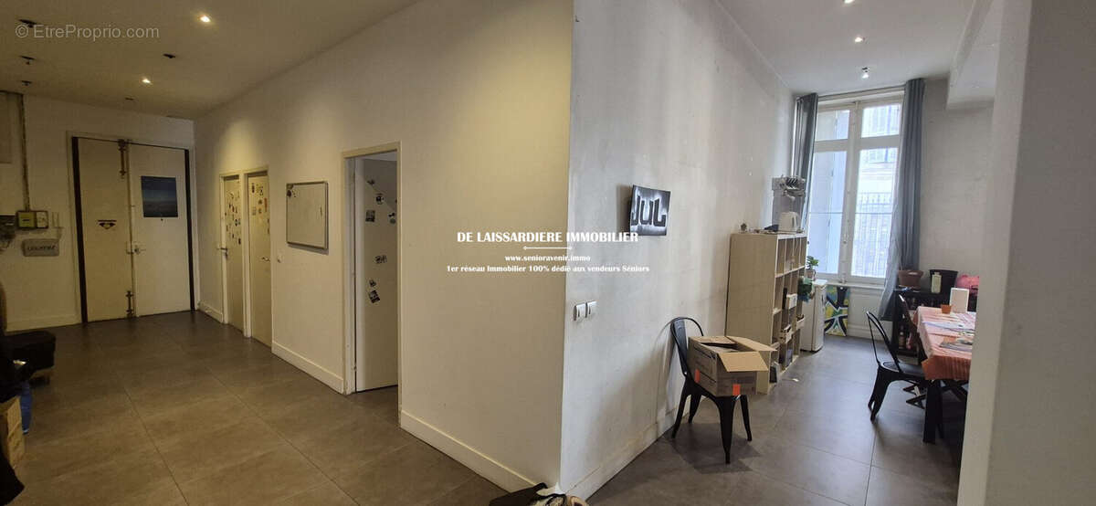 Appartement à MARSEILLE-1E