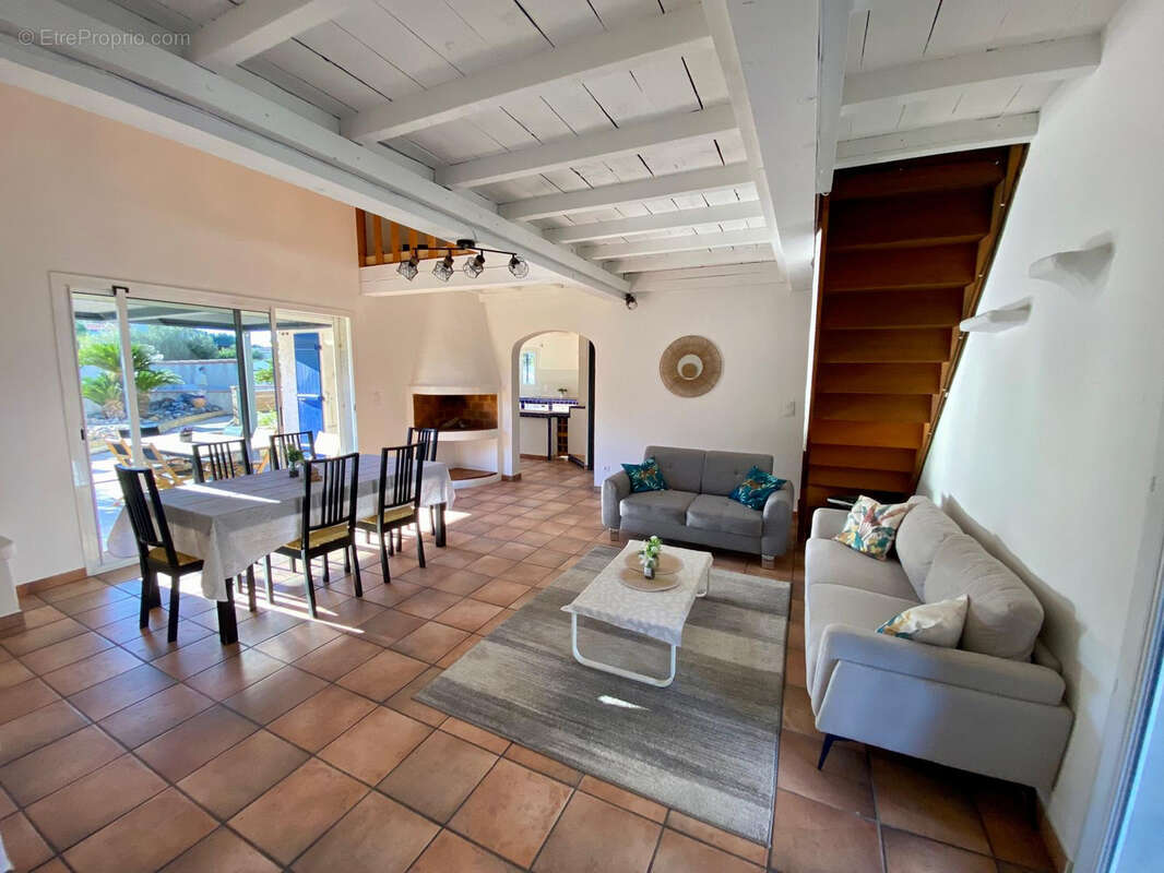 Maison à CASES-DE-PENE