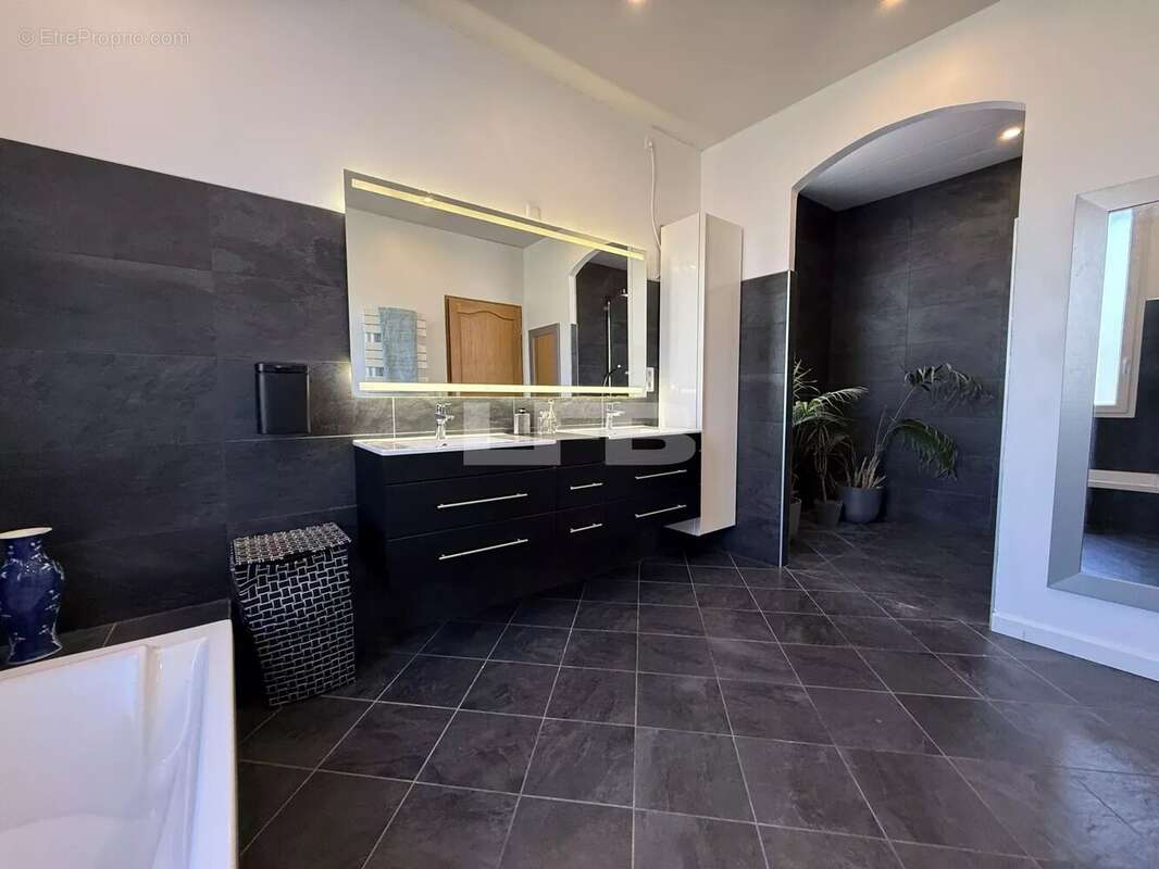 Maison à GRISY-LES-PLATRES