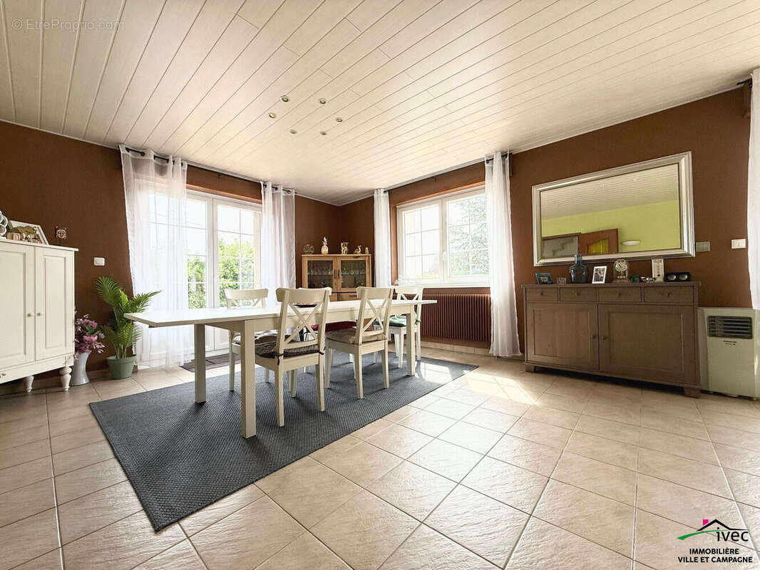 Maison 148 m² à Crastatt  - photo 5