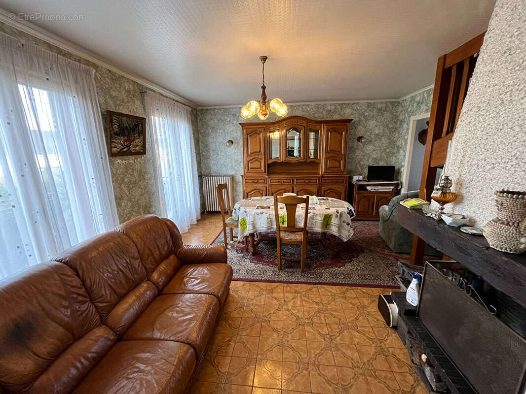 Maison à VILLEMANDEUR