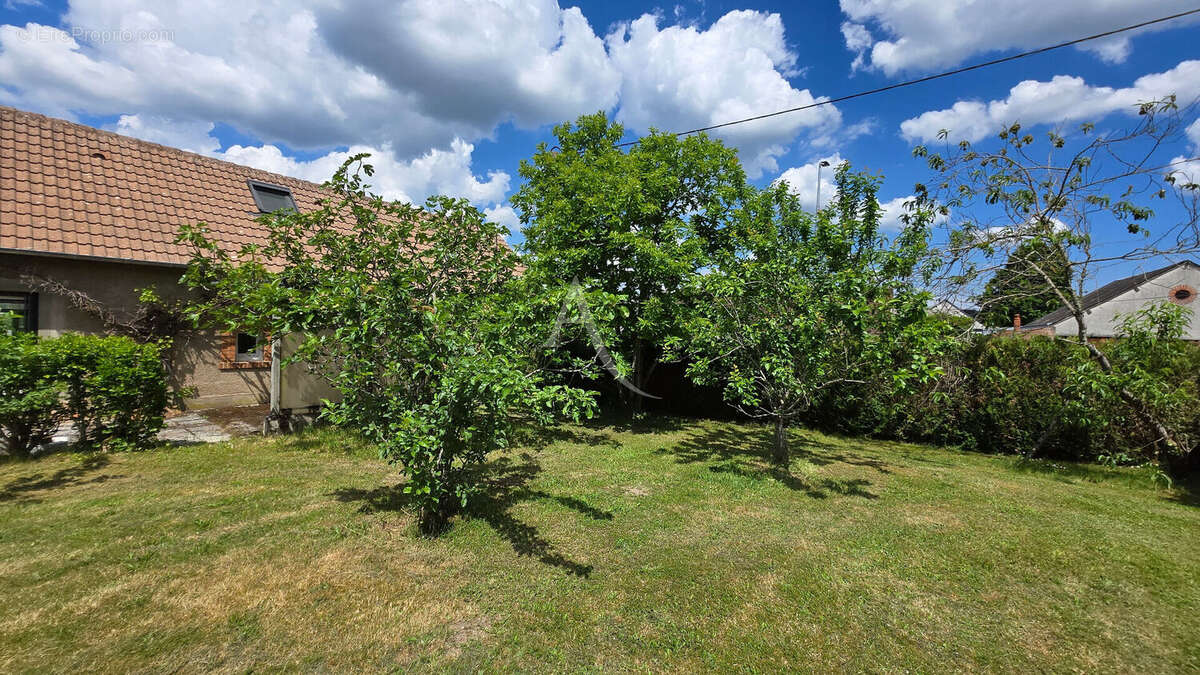 Maison à SAINT-MARTIN-D'ABBAT