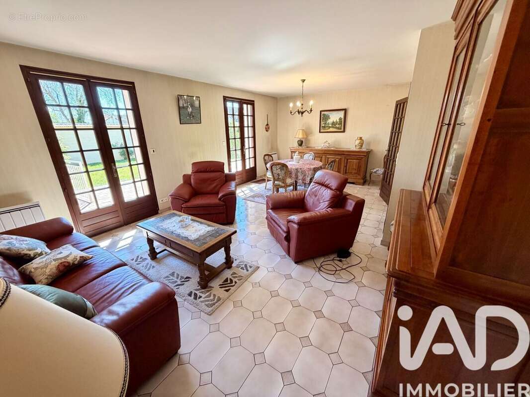 Photo 4 - Maison à SENS