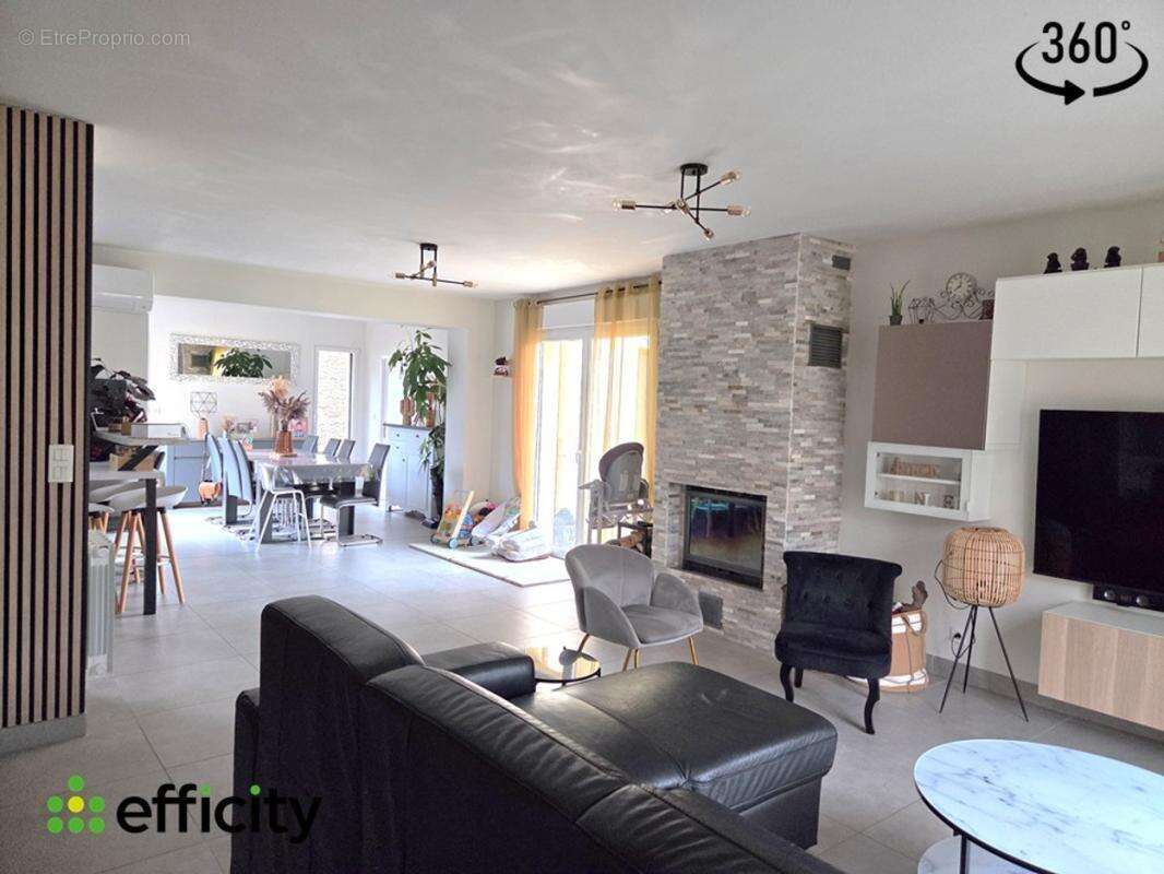 Maison à SAINT-PIERRE-DE-PLESGUEN