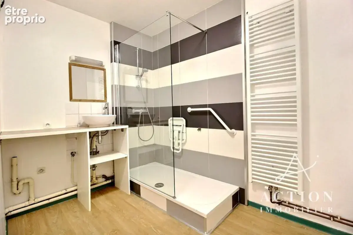 Lys-lez-Lannoy - appartement en rez-de-jardin où l'on pose ses meubles de 53 m² - 1 chambre - photo 5