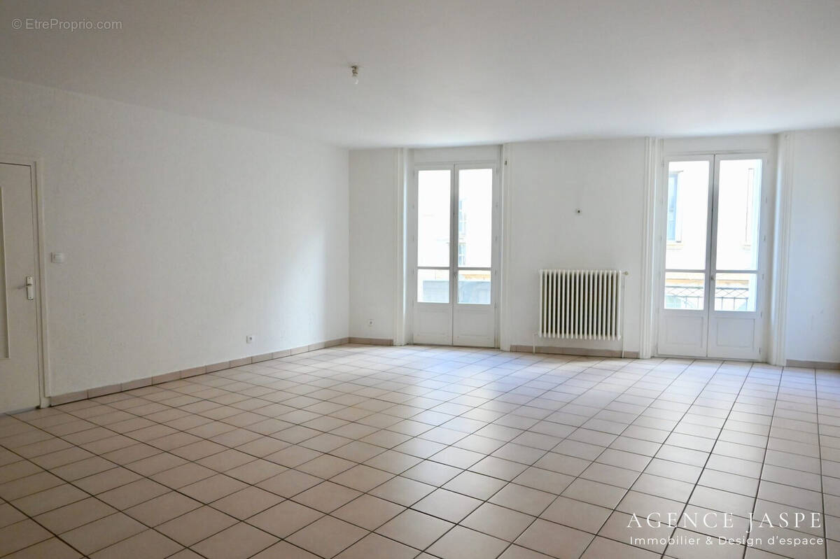 Appartement à SAINT-ETIENNE