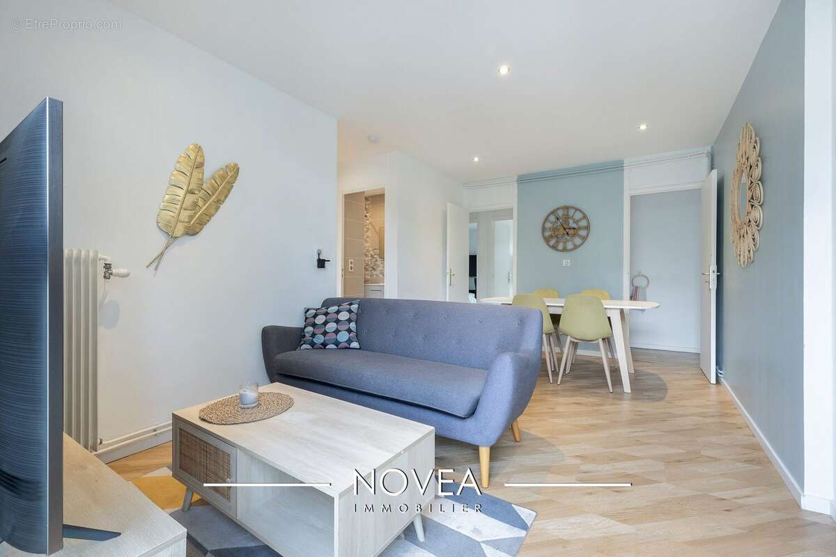 Appartement à OULLINS