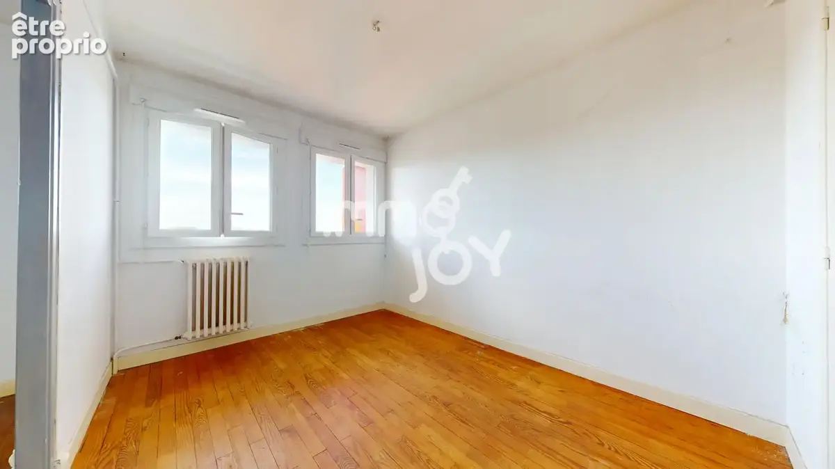 T3 dernier étage avec balcon   Traversant et lumineux   Auterive - 85 000 € - photo 4