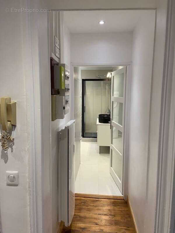 Appartement à vendre 4 pièces PARIS 10EME ARRONDISSEMENT (75) DPE en D - photo 9
