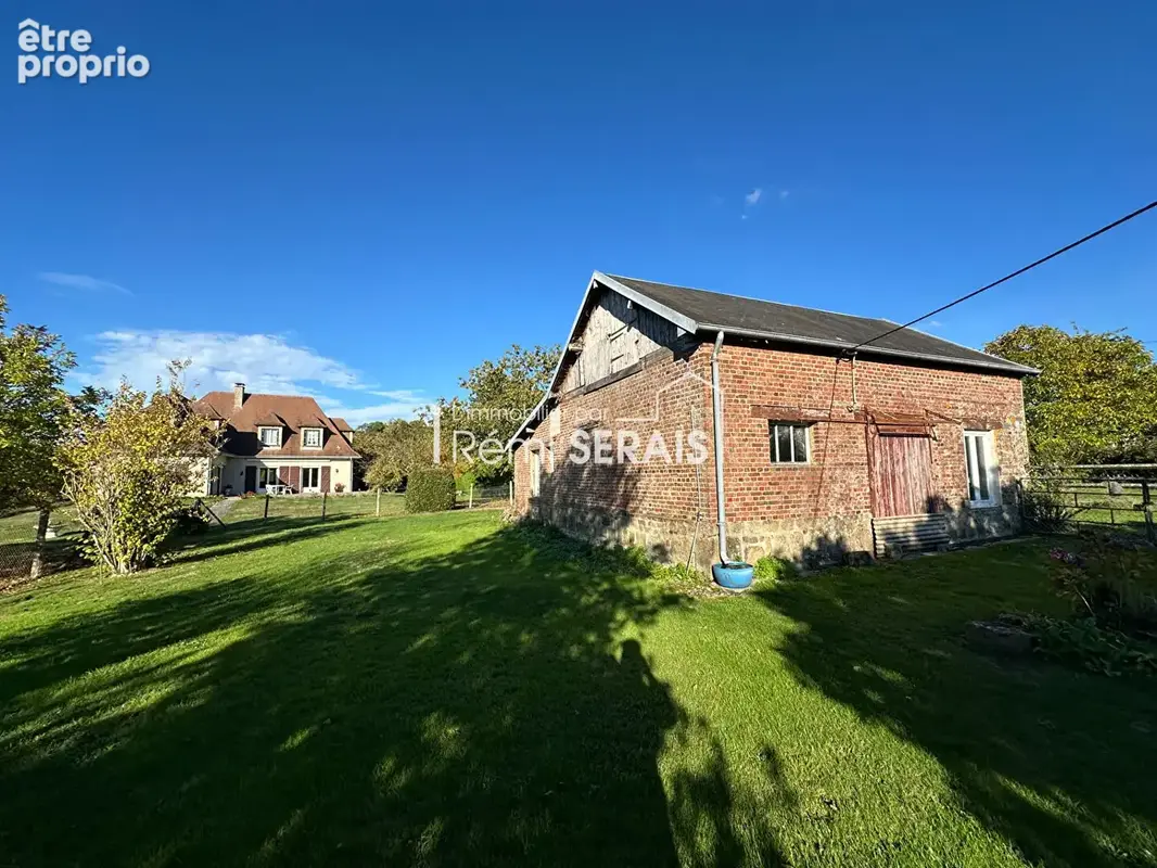 À FLERS Du caractère, de l'espace et une dépendance : une maison aux multiples possibilités - photo 15