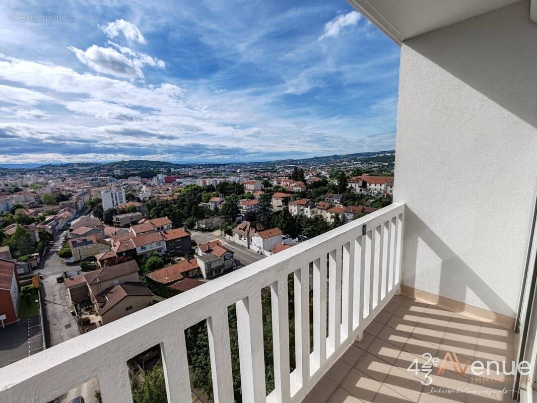 Appartement à SAINT-ETIENNE