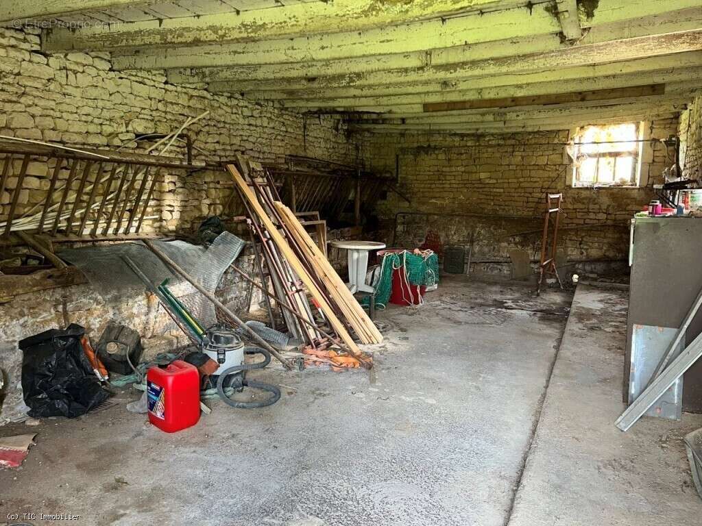 Maison à RUFFEC