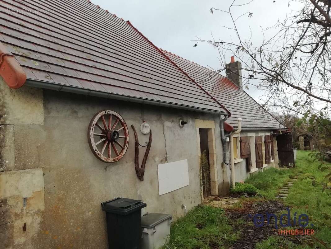 Maison à MORNAY-SUR-ALLIER