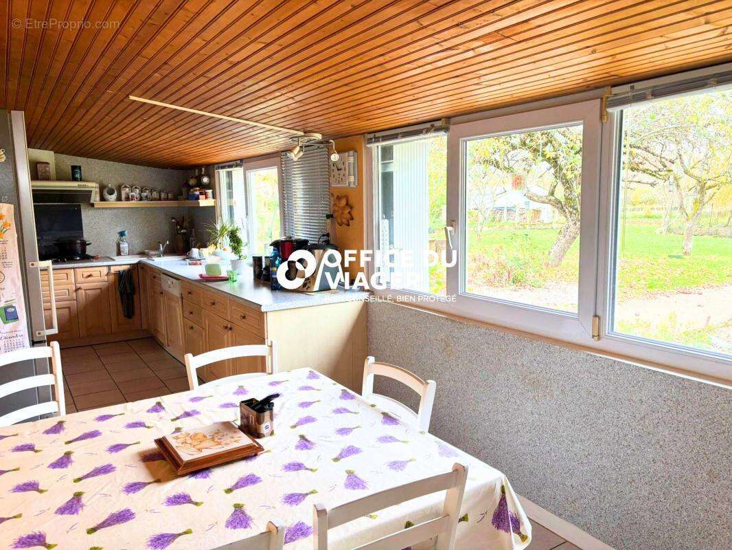 Maison - 5 pièces - 185,80 m² - photo 5