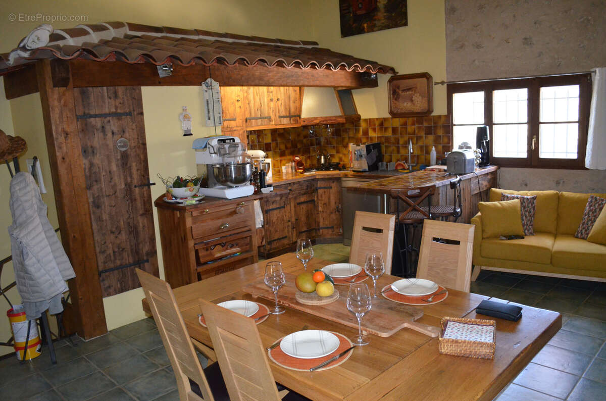 Maison à MOUSTIERS-SAINTE-MARIE