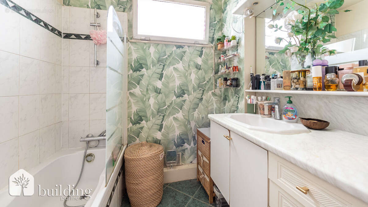 Appartement à PARIS-18E