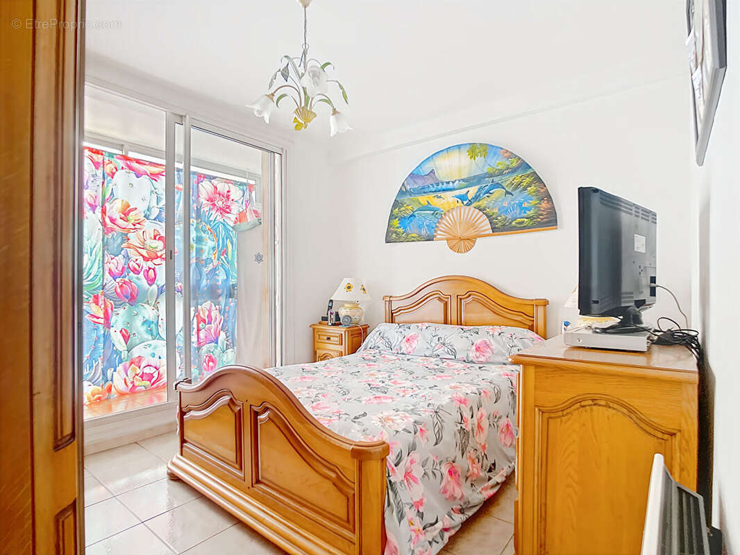 A vendre superbe Appartement 2 pièces de 54 m2  à Marseille - Secteur Bon Secours - photo 8