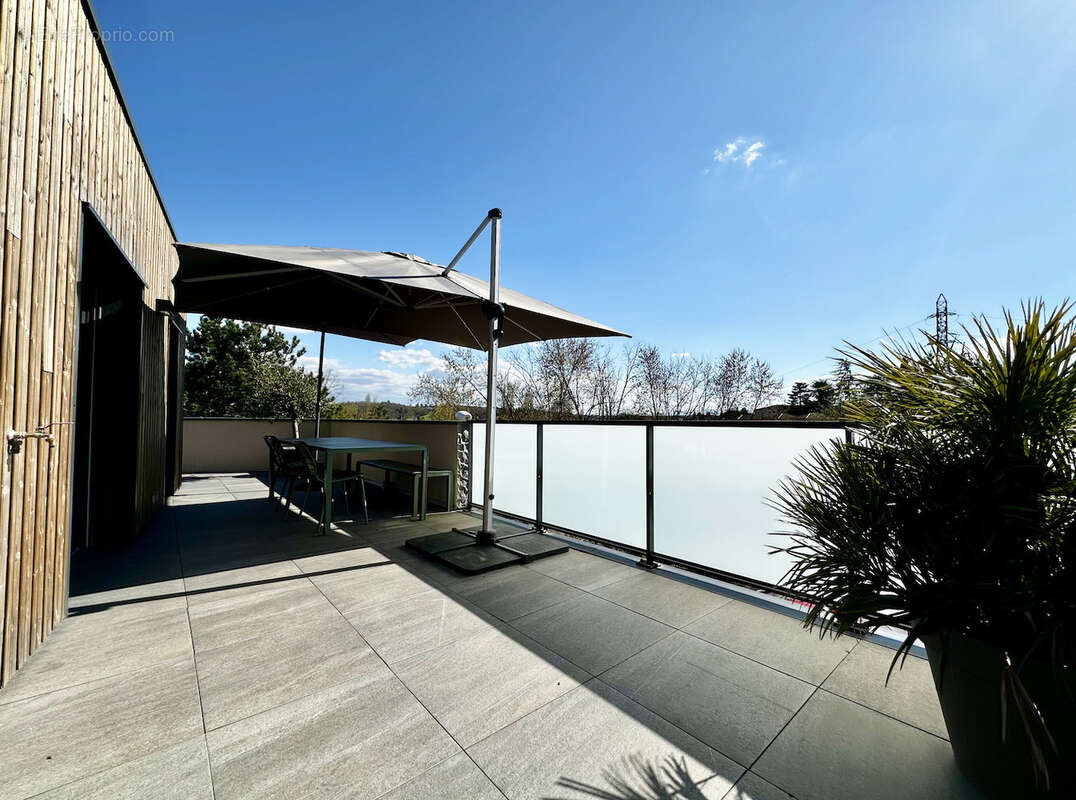 Appartement à CRAPONNE