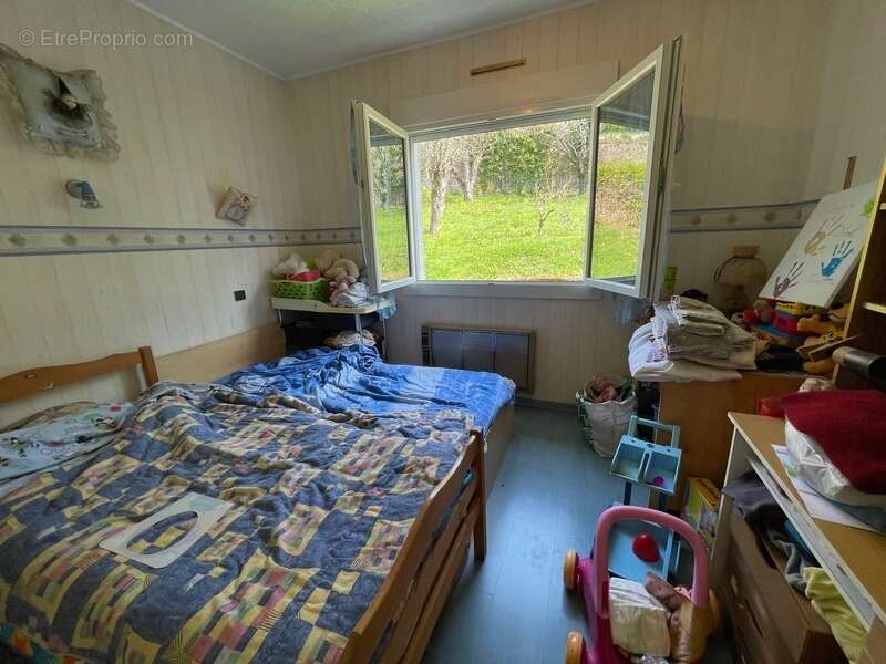 Maison à DECAZEVILLE