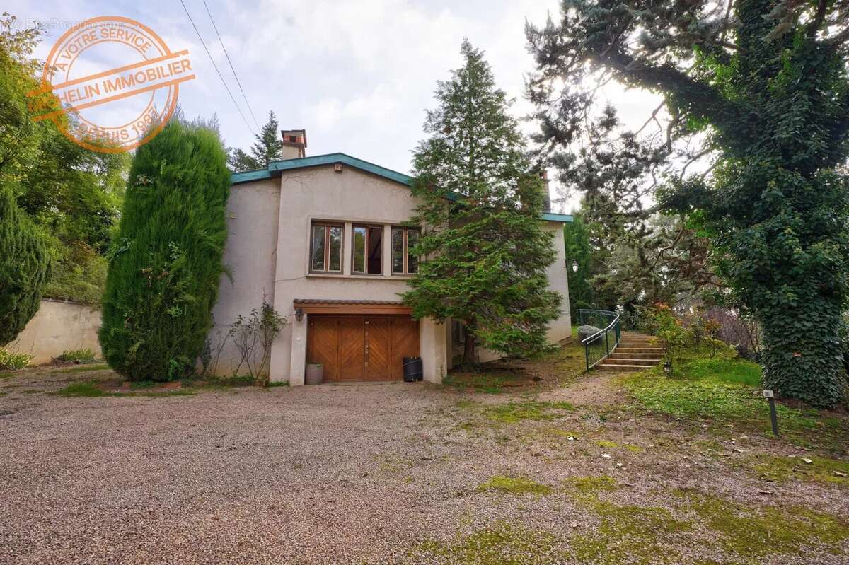 Maison à SAINT-CYR-AU-MONT-D'OR