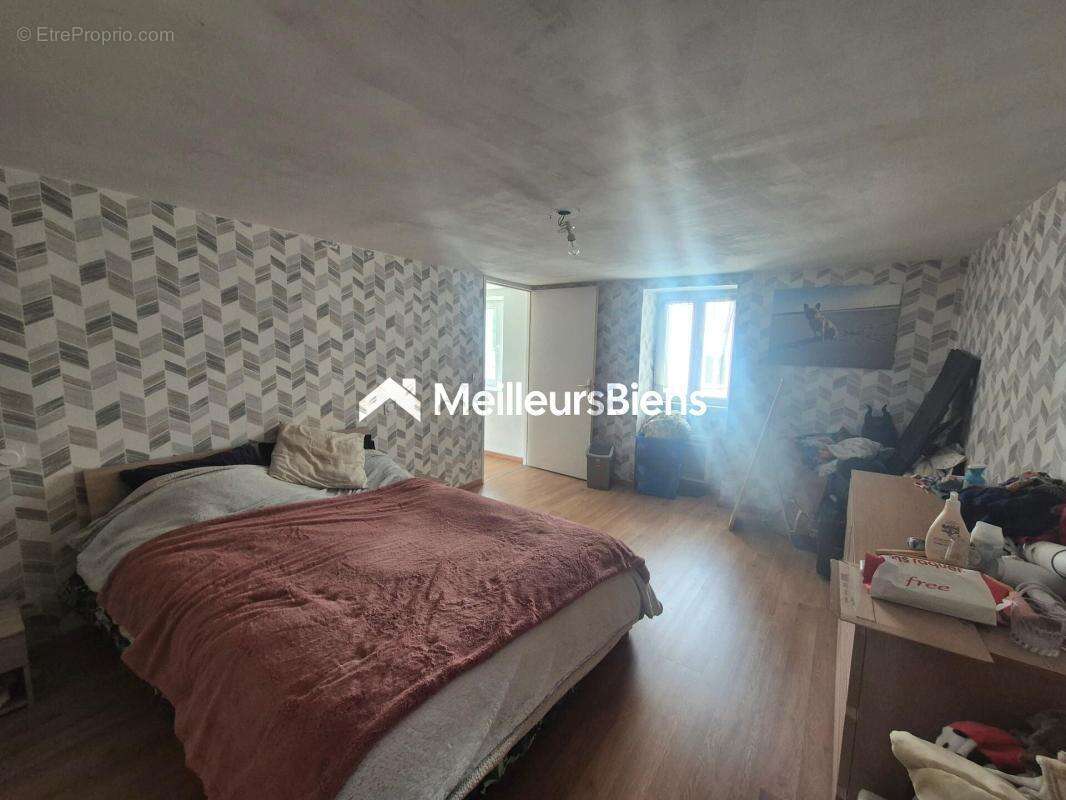 Maison de 80m² centre bourg Taule - photo 9