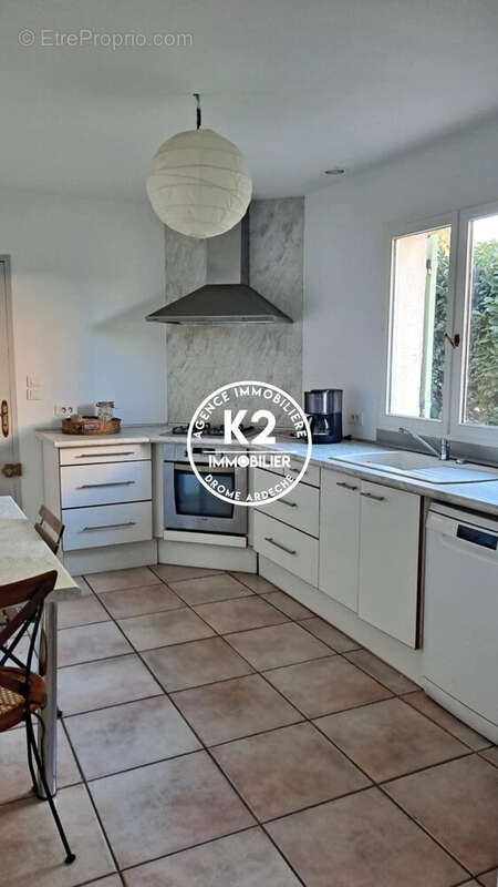 Maison à MONTELIMAR