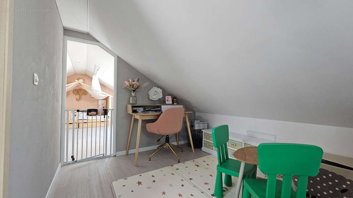 Maison à SAINT-GENIX-SUR-GUIERS