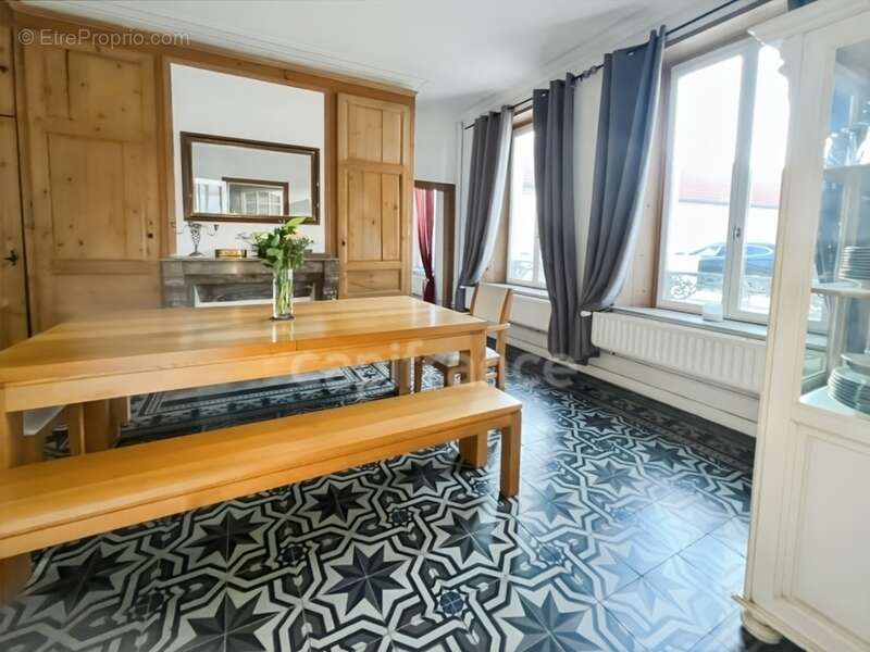 À vendre - hardinghen - propriété - surface totale - 690 m 2 -  maison principale 273 m2 -  2 gites - dépendance - garage - terr - photo 24