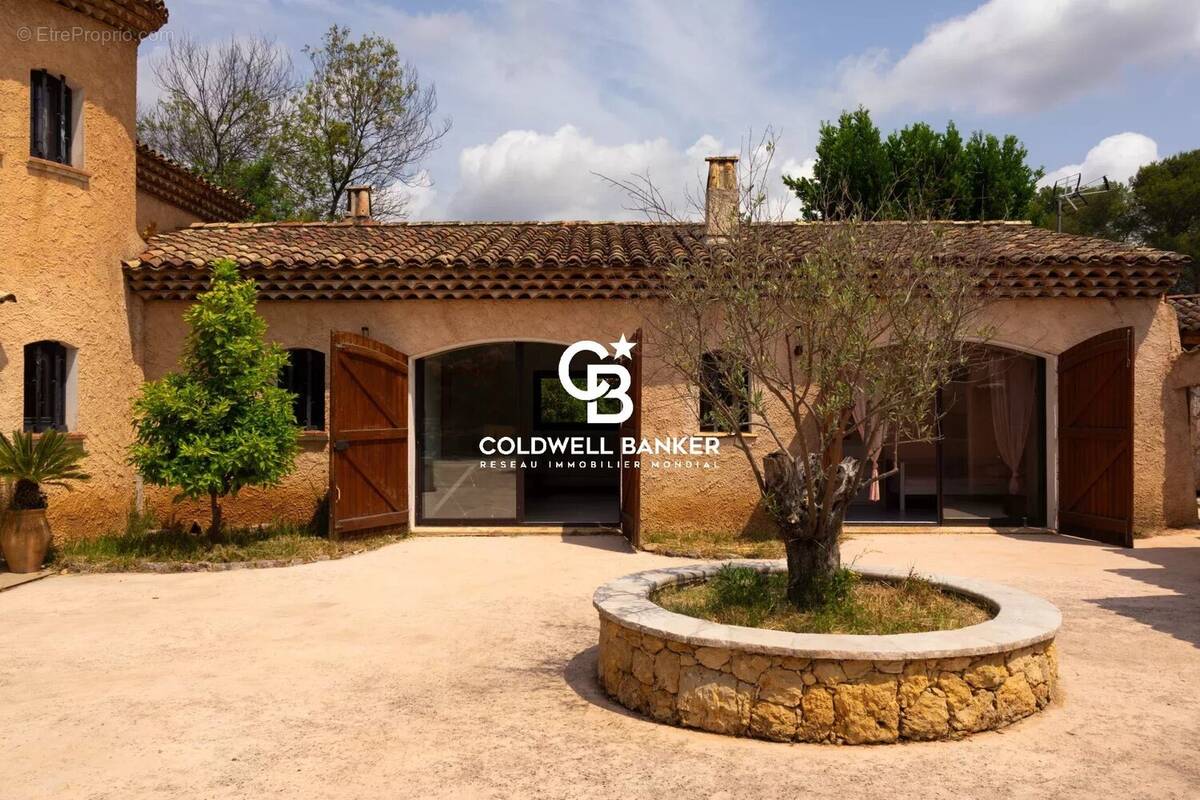 Maison à PIERREFEU-DU-VAR