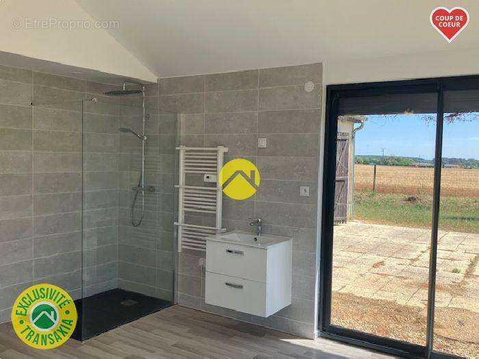 Maison à LES AIX-D&#039;ANGILLON