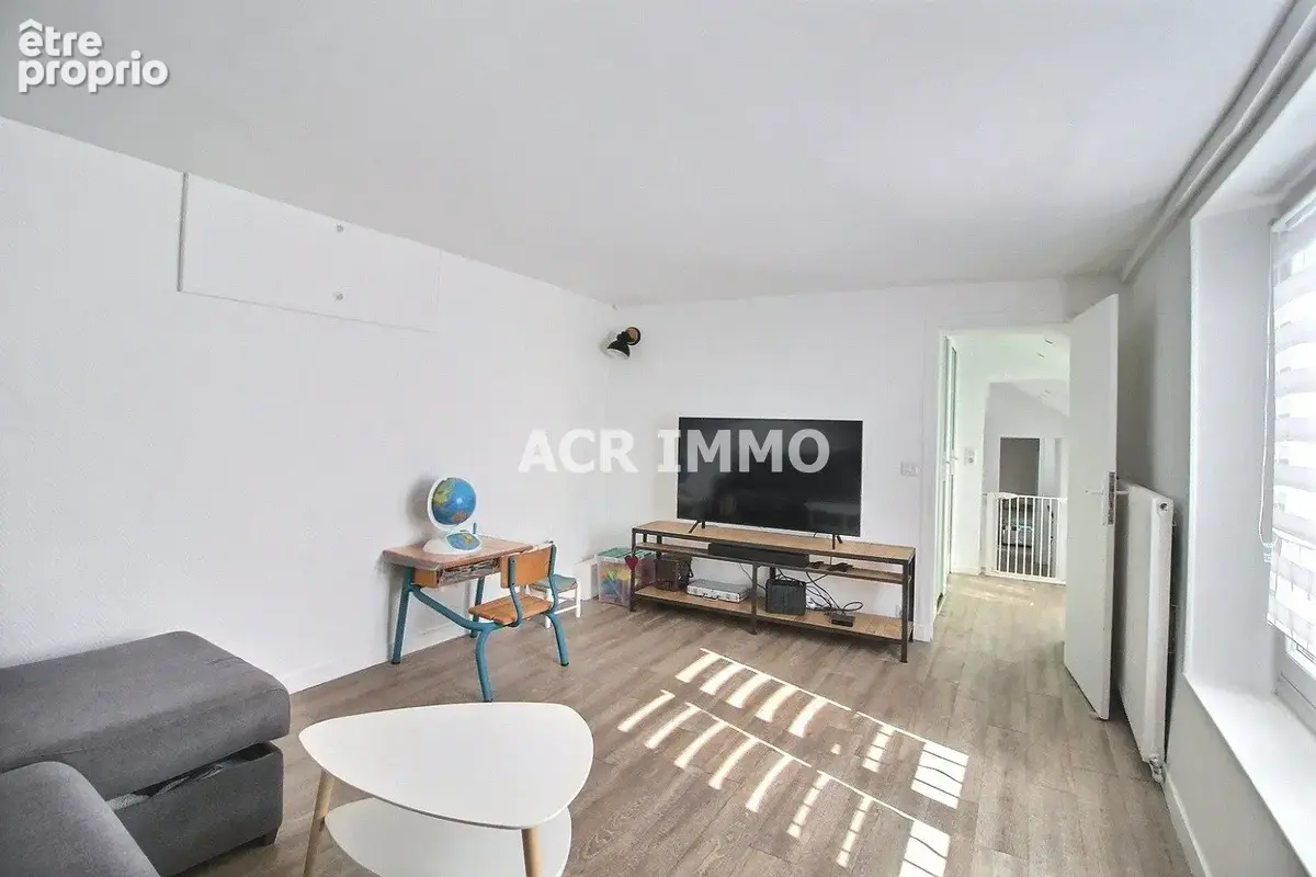 Maison 6 pièces 185 m² à vendre à Chanteloup-Les-Vignes (78570) - photo 2
