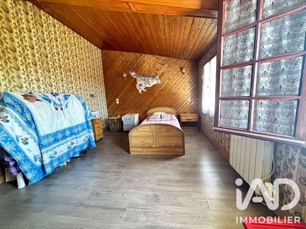 Maison 180 m² à L'eguille  - photo 9
