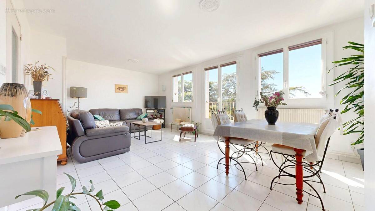 Appartement à VILLEURBANNE