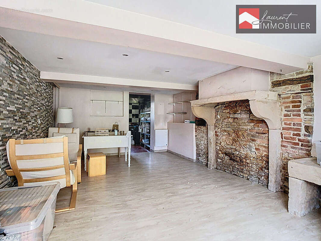 Maison à PONT-DE-VAUX