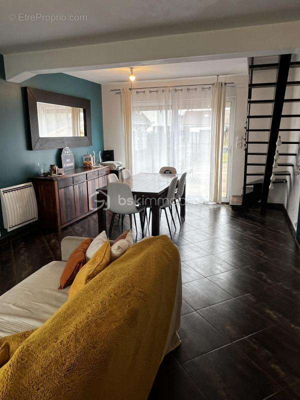 Maison à LE PLESSIS-PATE