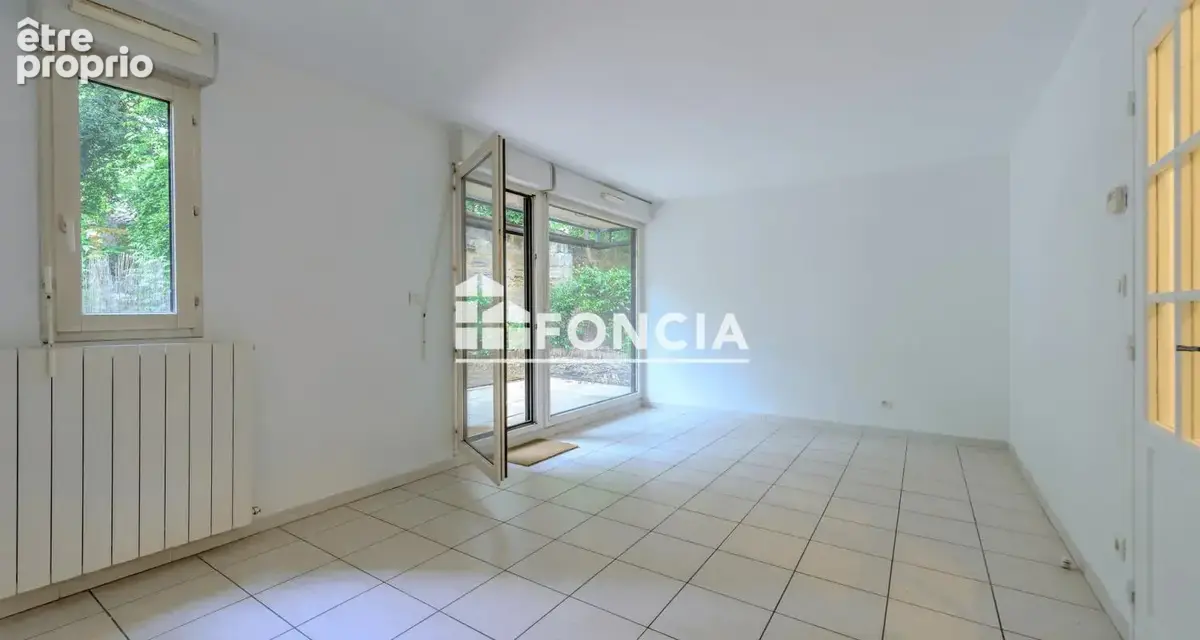 Avignon Intra-Muros résidence les Allées Saint François : T3 avec jardin et garage - photo 4